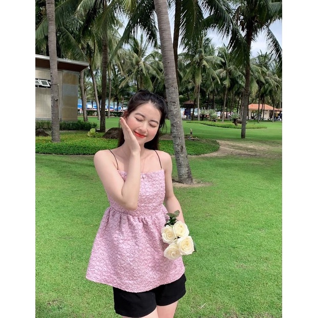 Áo baby doll hở lưng đi biển cực lạ