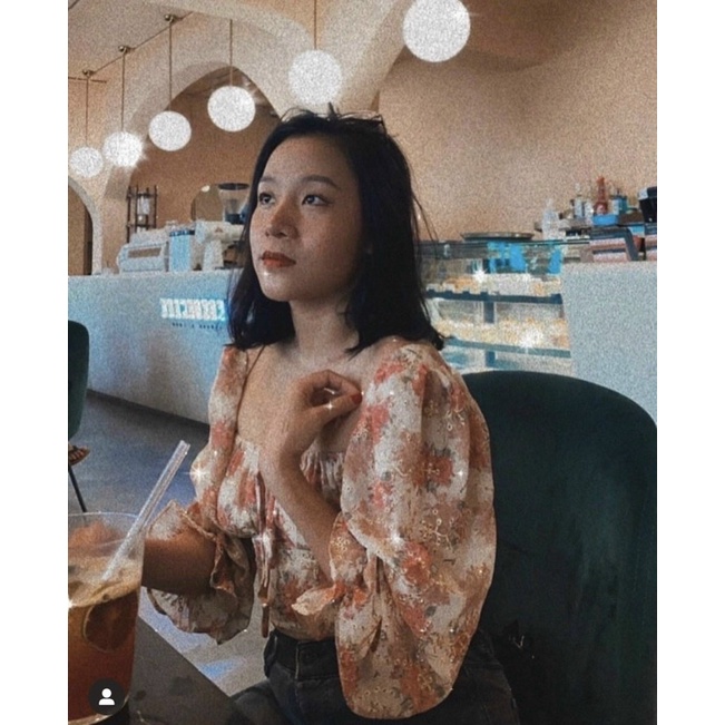 ÁO CROP HOA CỔ U
