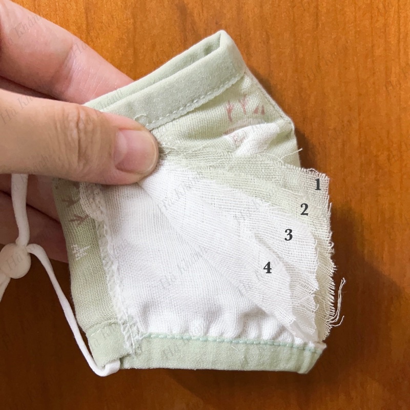 Khẩu trang xô cho bé 3D vải xô 4 lớp kháng khuẩn chống bụi, có nút chỉnh quai đeo
