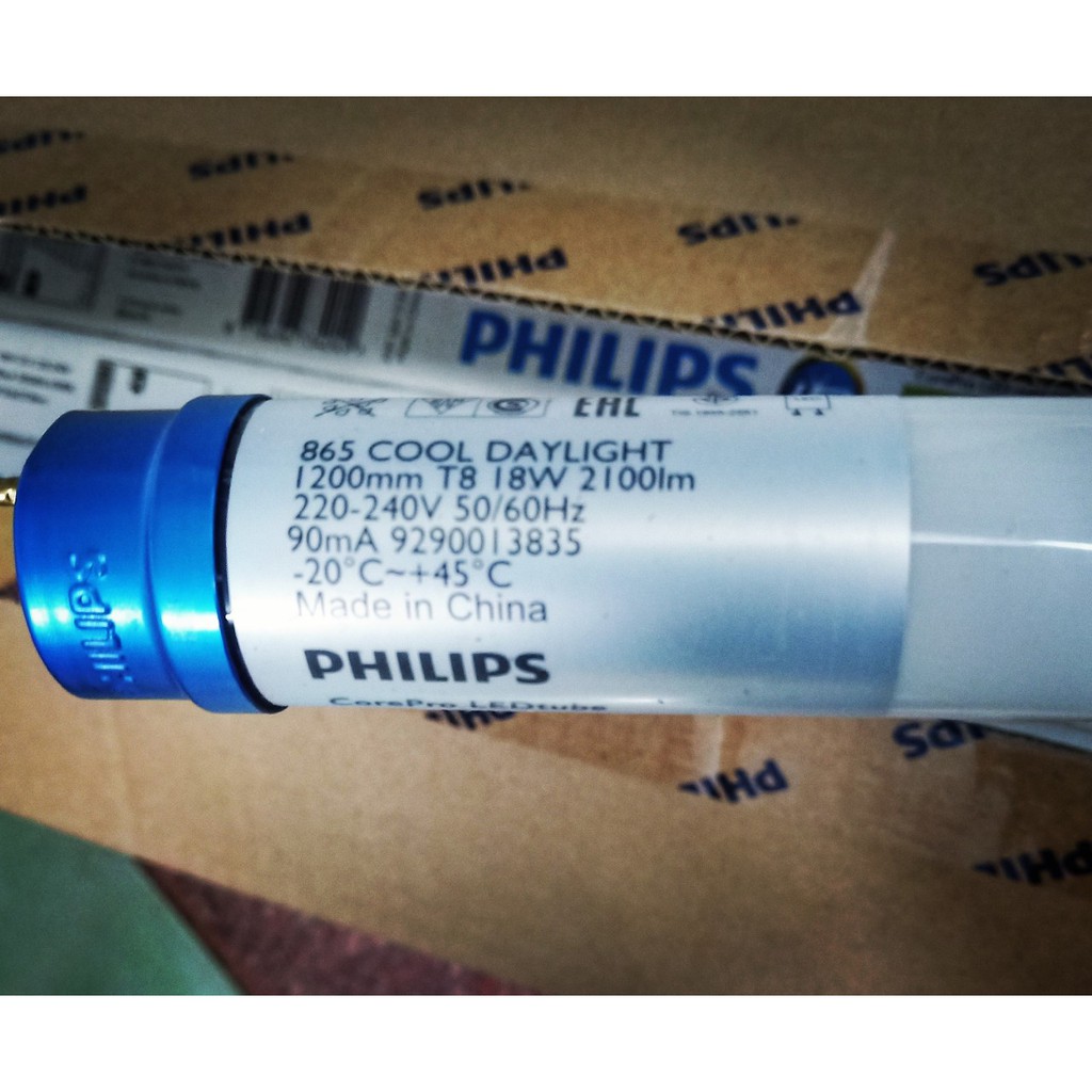 (SALE) Bóng tuýp led Philips CorePro LEDtube 18W 2100lm