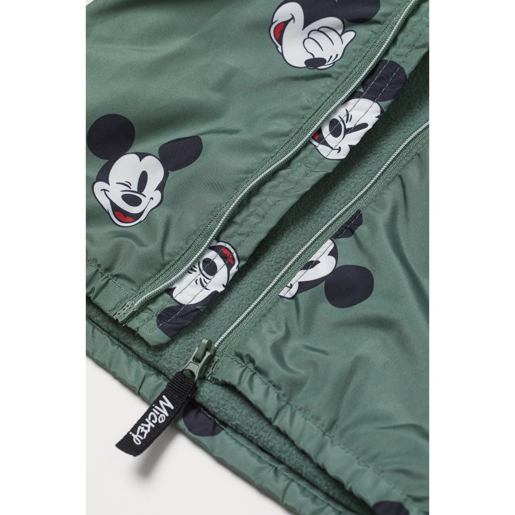 Áo khoác Mickey xanh rêu, bên trong lót nỉ nhẹ, bên ngoài chống gió, mưa nhỏ, Hờ mờ UK săn SALE