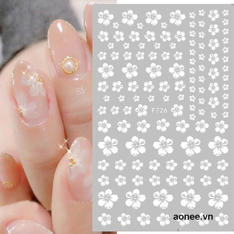 ✨✨Miếng Dán Móng Tay Tự Dính Họa Tiết Hoa Trắng Nhỏ Xinh