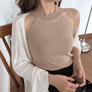 Áo cổ yếm len tăm