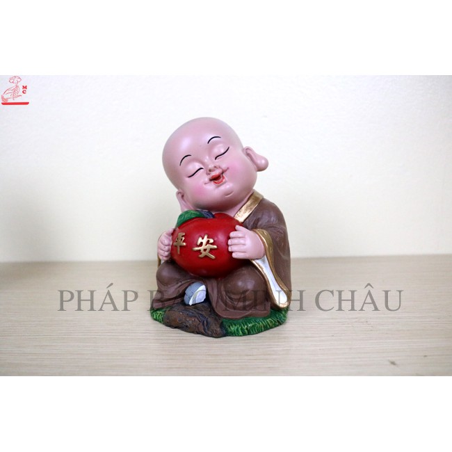 1 CHÚ TIỂU NHỰA MÀU 16CM