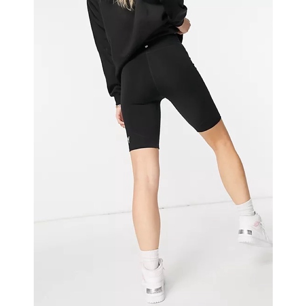 quần legging đen (màu chữ ngẫu nhiên)