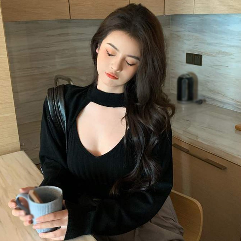 Áo sweater ngoài cổ tròn tay dài hở lưng/ Áo hai dây màu đơn giản cho nữ