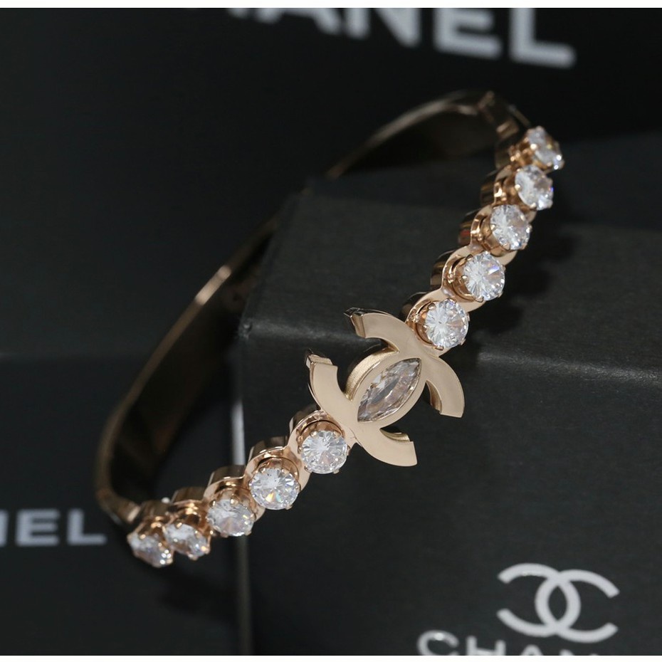 Nhẫn Cặp Bằng Thép Titan Khảm Đá zircon Phong Cách C Cổ Điển Độc Đáo