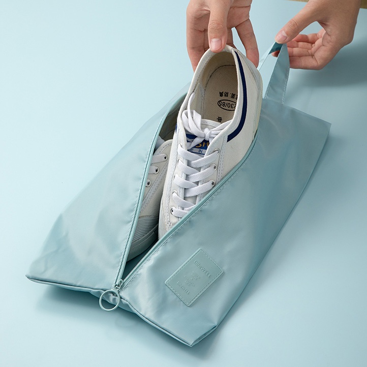 Đựng Giày Chống Bụi Dùng Khi Đi Du Lịch Ốp