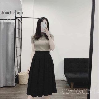 chân váy xếp ly xòe