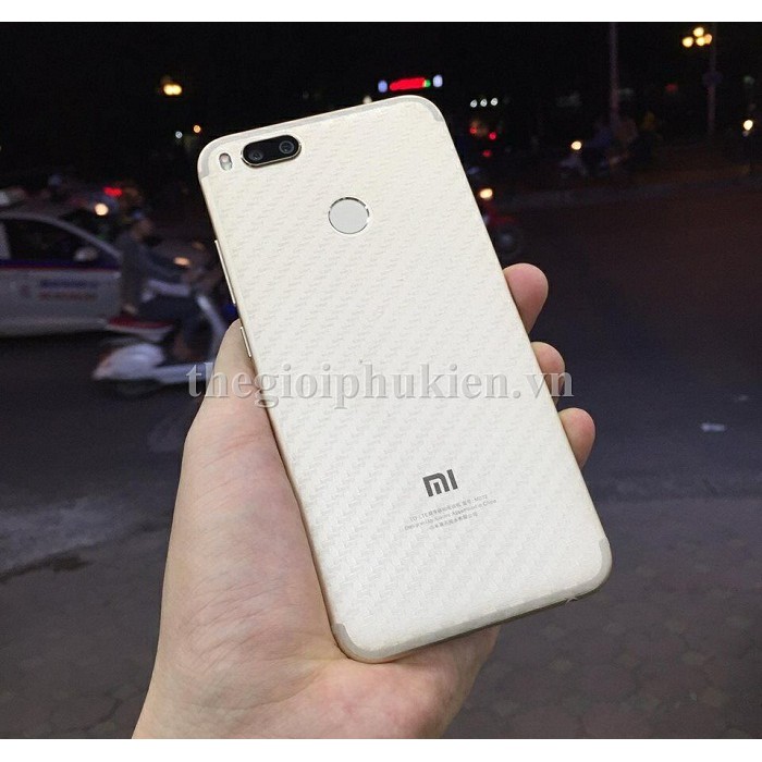 Miếng dán lưng vân carbon, các bon Xiaomi Mi5X/ MiA1