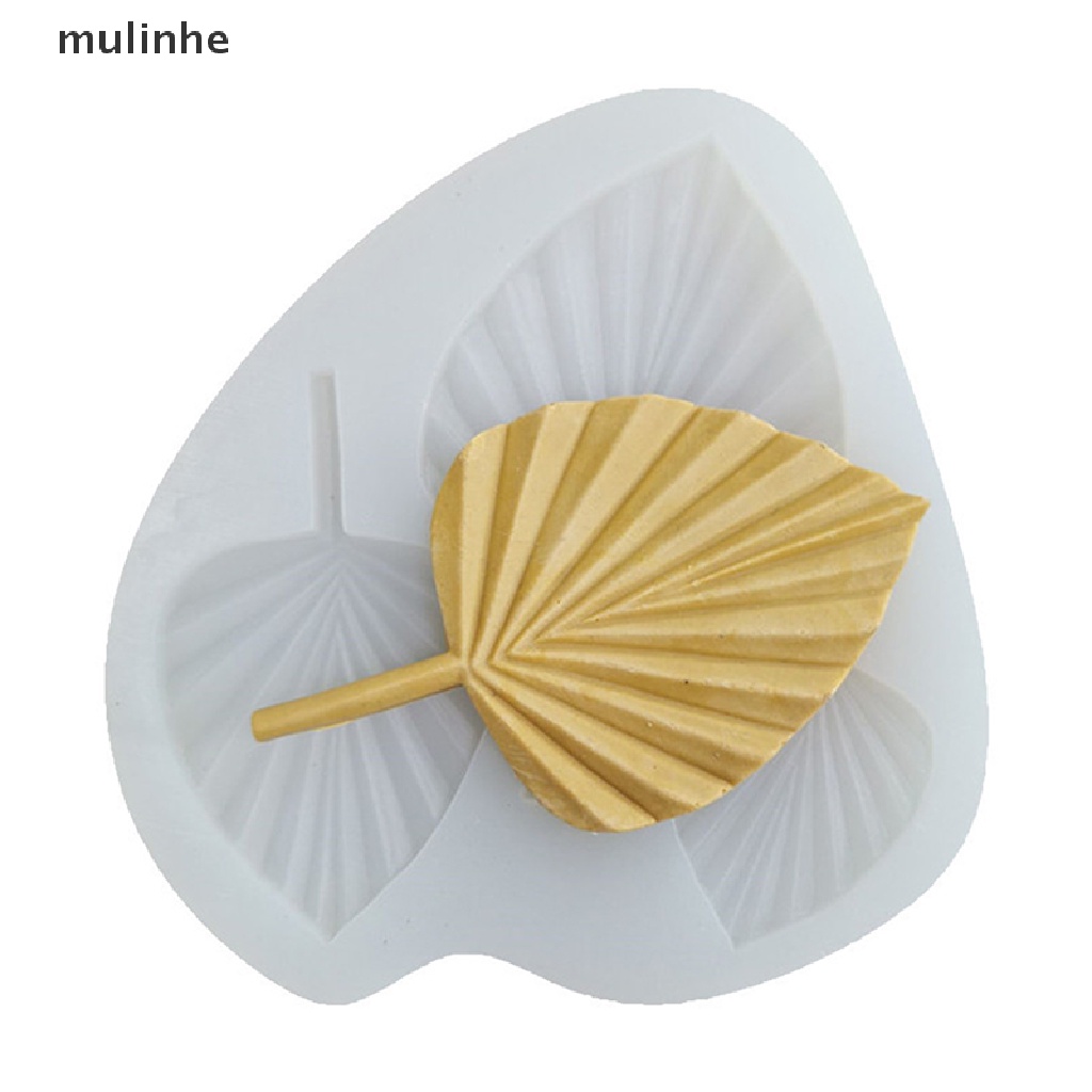 Khuôn Silicone Tạo Hình Làm Bánh Kẹo Hình Chiếc Lá 3 Ngăn