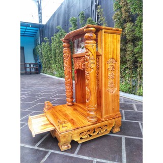 Bàn thờ thần tài ông địa