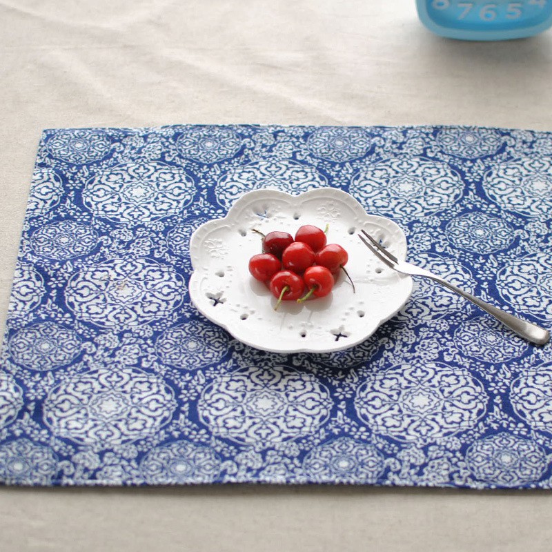 Placemat New product handmade cotton and linen tie-dye double-layer fabric placemat Chinese style blue and whi