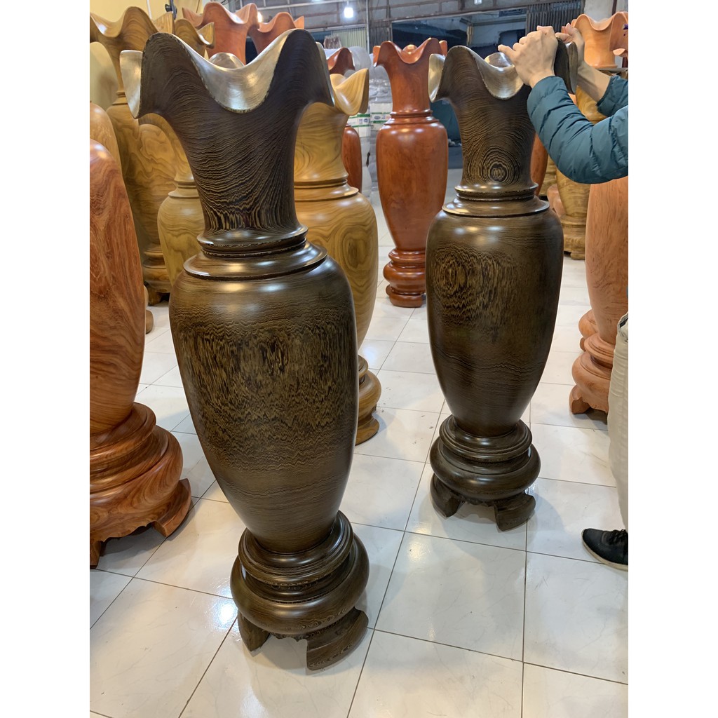 Lục bình gỗ mun đuôi công