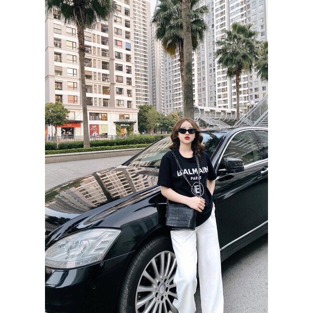 Áo phông Balmain in trên công nghệ DTG bao giặt máy. Đủ 2 màu đen-trắng
