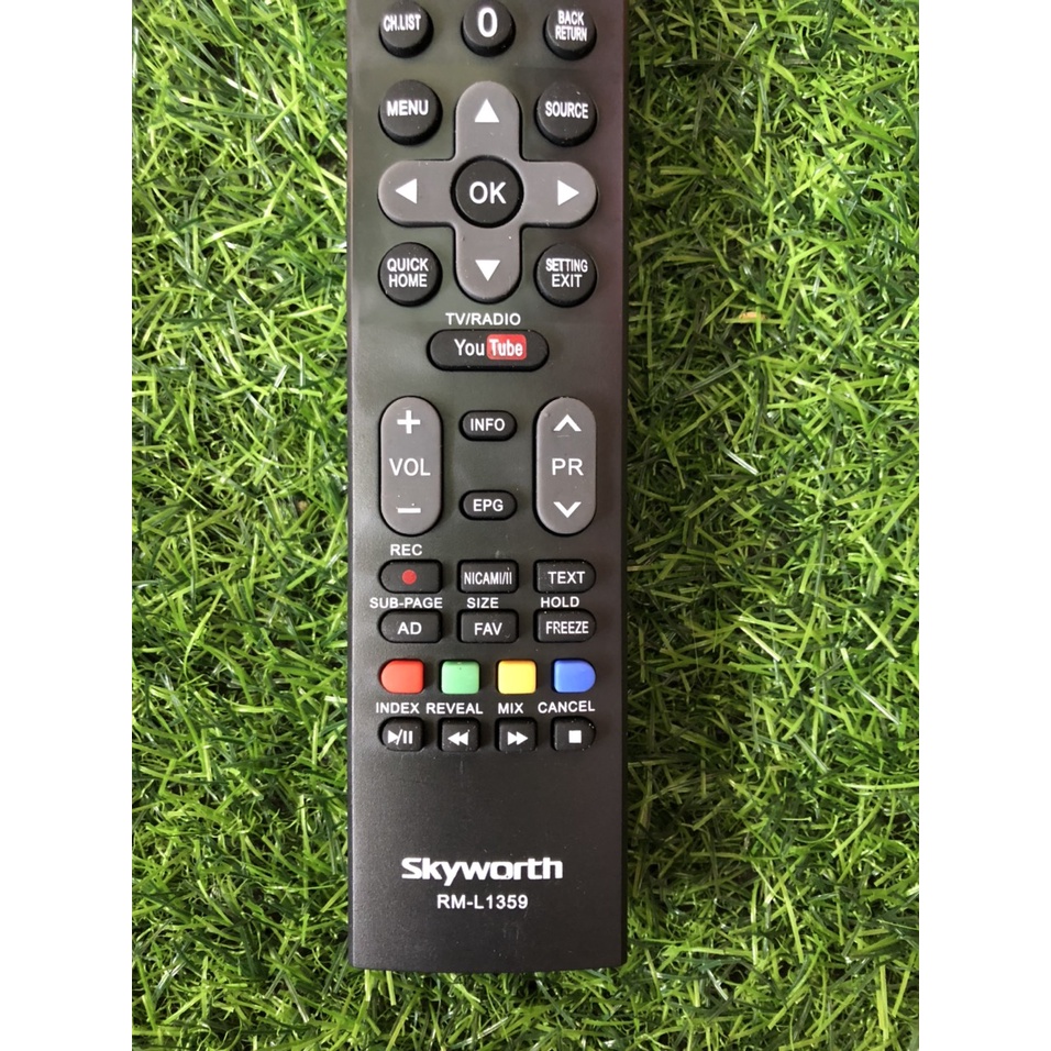 điều Khiển TiVi Skyworth RM-L1359 - tặng kèm pin  - Remote Skyworth RM-L1359  smart internet youtube nút ở giữa RM L1379