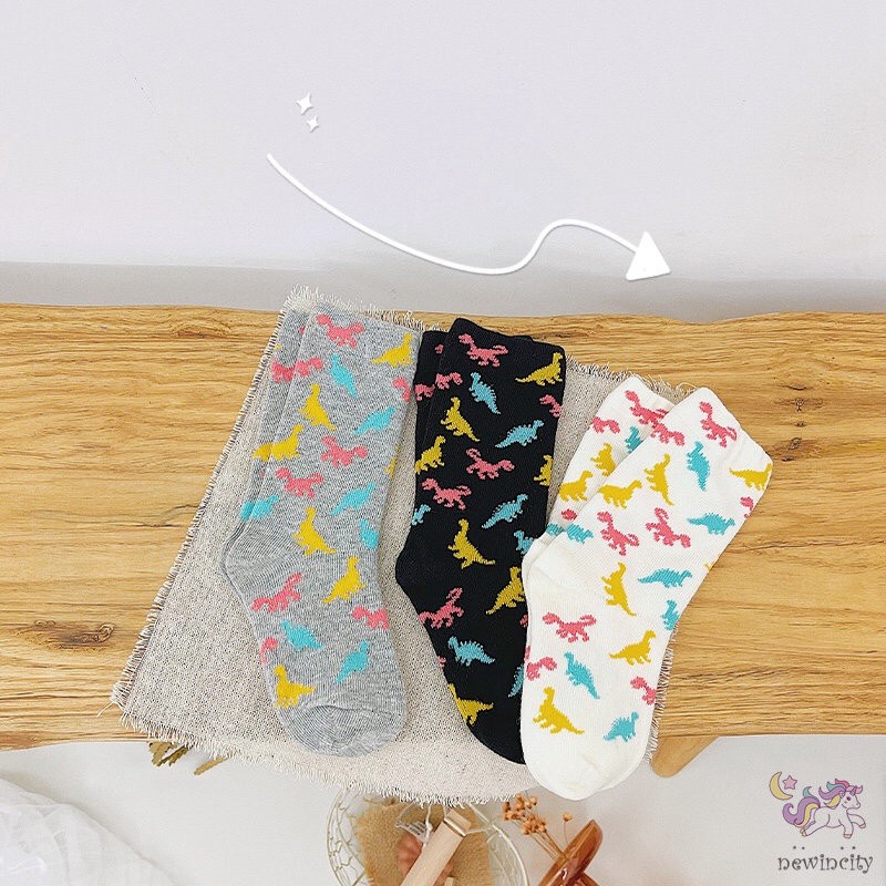 Set 3 Đôi Tất Cotton In Hình Khủng Long Hoạt Hình Nhiều Màu Sắc Cho Bé