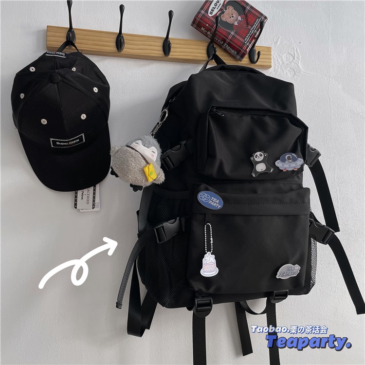 Cặp đi học, cặp đi học unisex nam nữ 4 nịt bên hong. Tặng kèm bộ pin cài như hình.