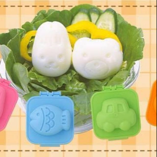 Khuôn tạo cơm cho bé