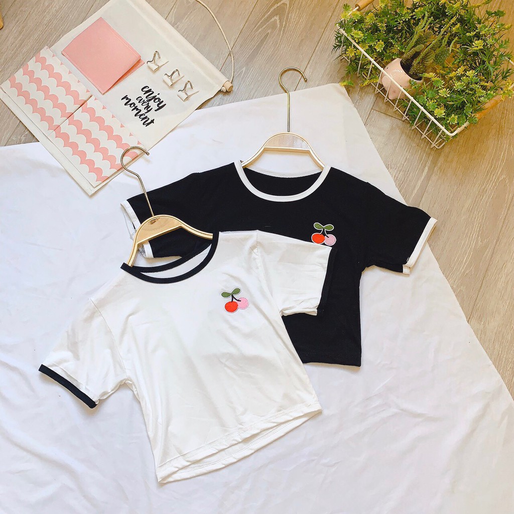 ÁO THUN CROPTOP ÔM BODY NGẮN CO GIÃN - ÁO KIỂU CRT ULZANG NGẮN TAY CỔ TRÒN THÊU HOA CHERRY NHỎ 69