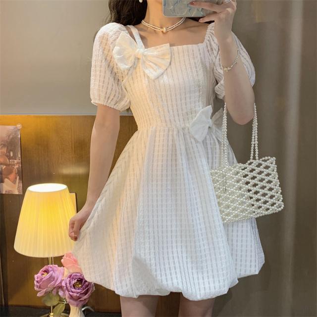 Đầm Tay Phồng Cổ Vuông Thắt Nơ Ngọt Ngào Hàng Mới Dành Cho Nữ