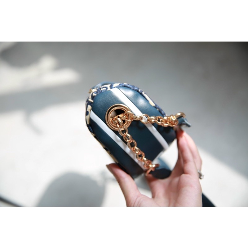 Túi Dior Bobby 2022