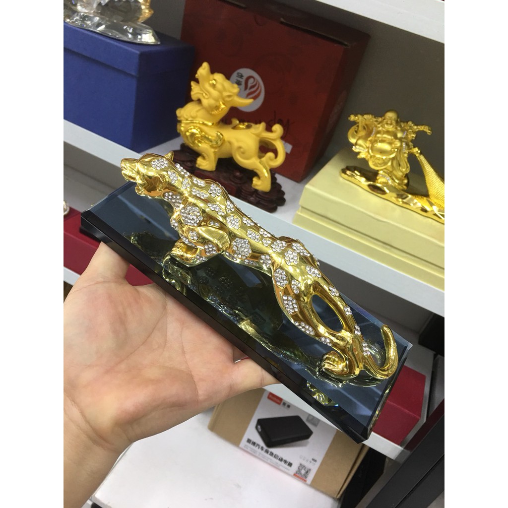 BÁO CÓ ĐẾ TRANG TRÍ TAPLO XE Ô TÔ