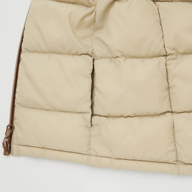 (UNIQLO Nhật chính hãng) Baby - Áo khoác phao siêu nhẹ gile cổ trụ phối hai màu mềm nhẹ ấm