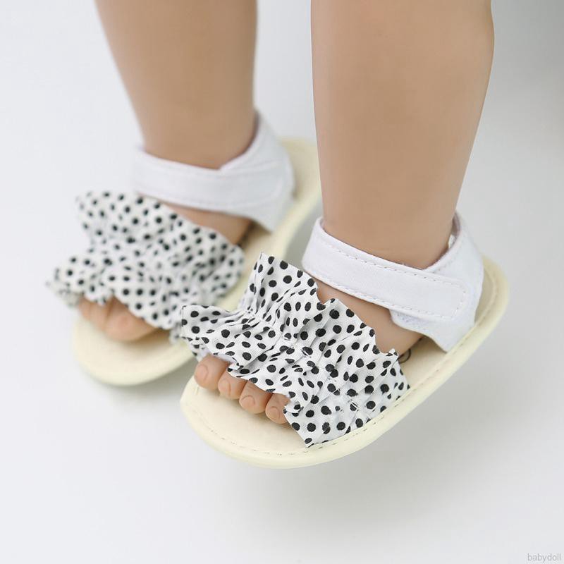 Sandal thắt nơ xinh xắn cho bé gái