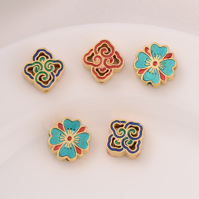 Vòng Tay Chuỗi Hạt Hình Cỏ Bốn Lá Màu Sắc Nhám 18K diy