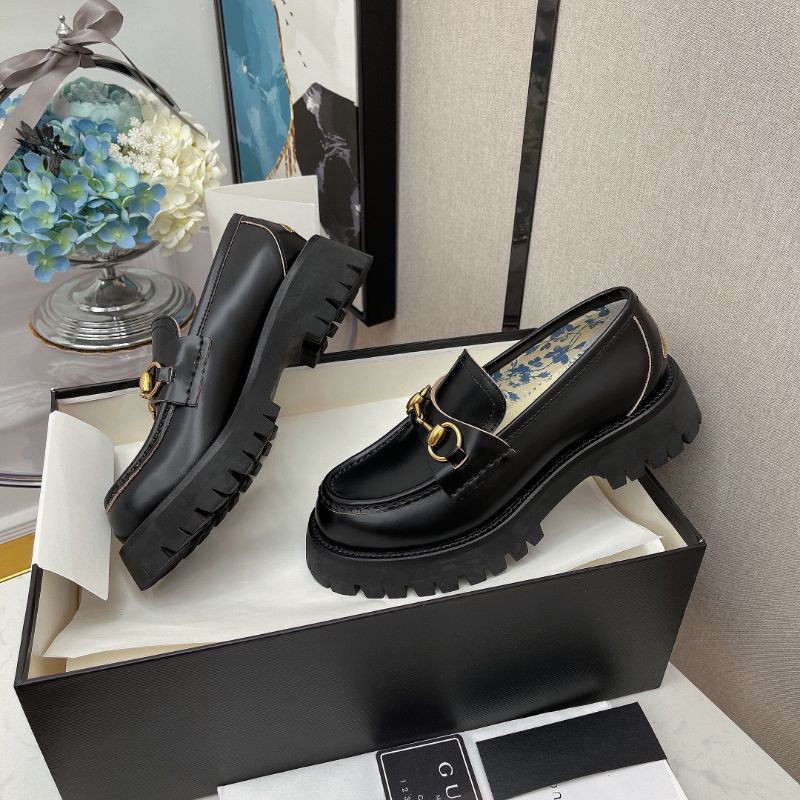 Giày lười loafer nữ da thật mũi tròn đế răng cưa cao 5cm Gucci GC