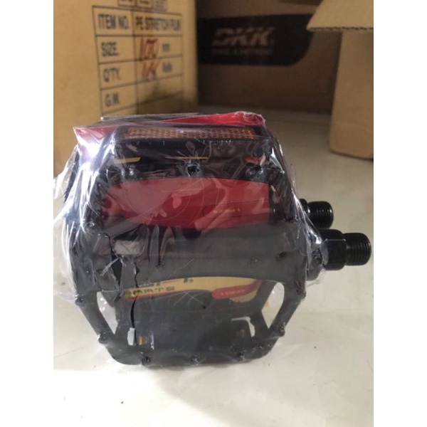 Pedal xe đạp nhôm .