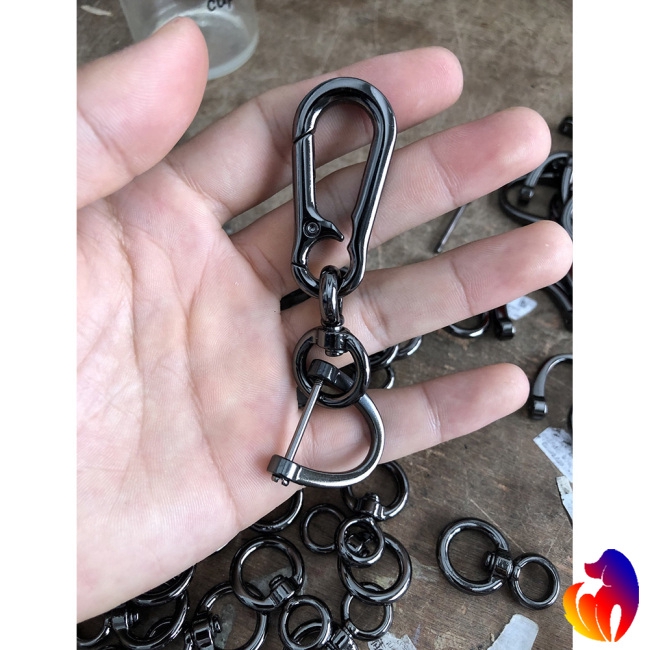 Móc Khoá Xe Hơi Thiết Kế Hình Móng Ngựa