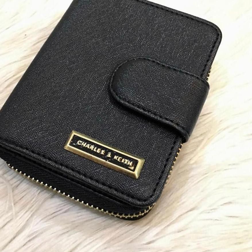 ^ Y-666 Simple Elegand Charles And Keith Wallet Can Be Fit Coins "