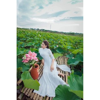 Áo dài 4 tà trắng truyền thống