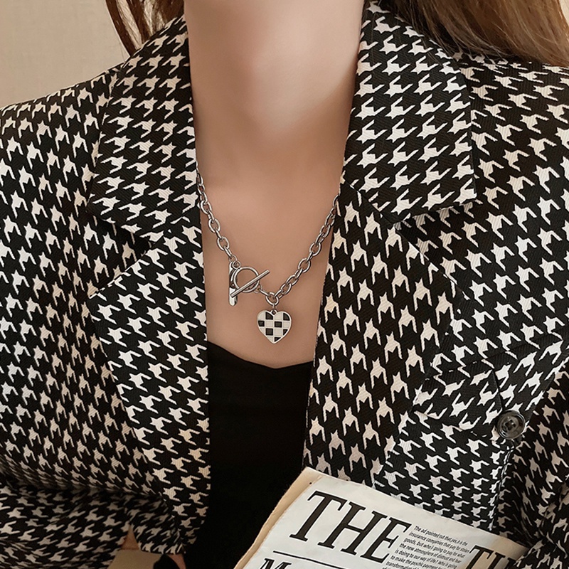 Vòng cổ/ Vòng Tay/Vòng Tay Bằng Hợp Kim Kẻ Caro Trắng Đen Mặt Trái Tim Thời Trang Hiphop Cho Nữ