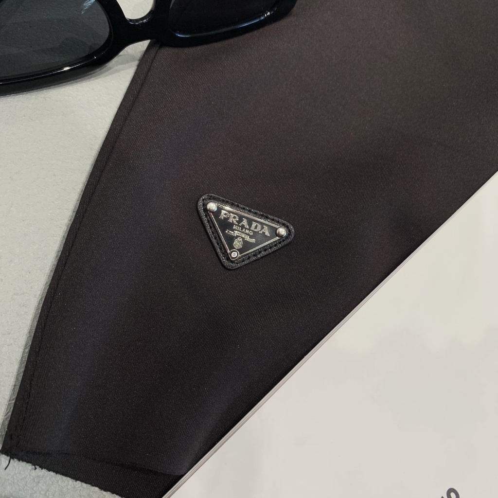 Quần Đạp Xe Lưng Cao Co Giãn Mềm Mại Có Khóa Kéo Cho Nữ