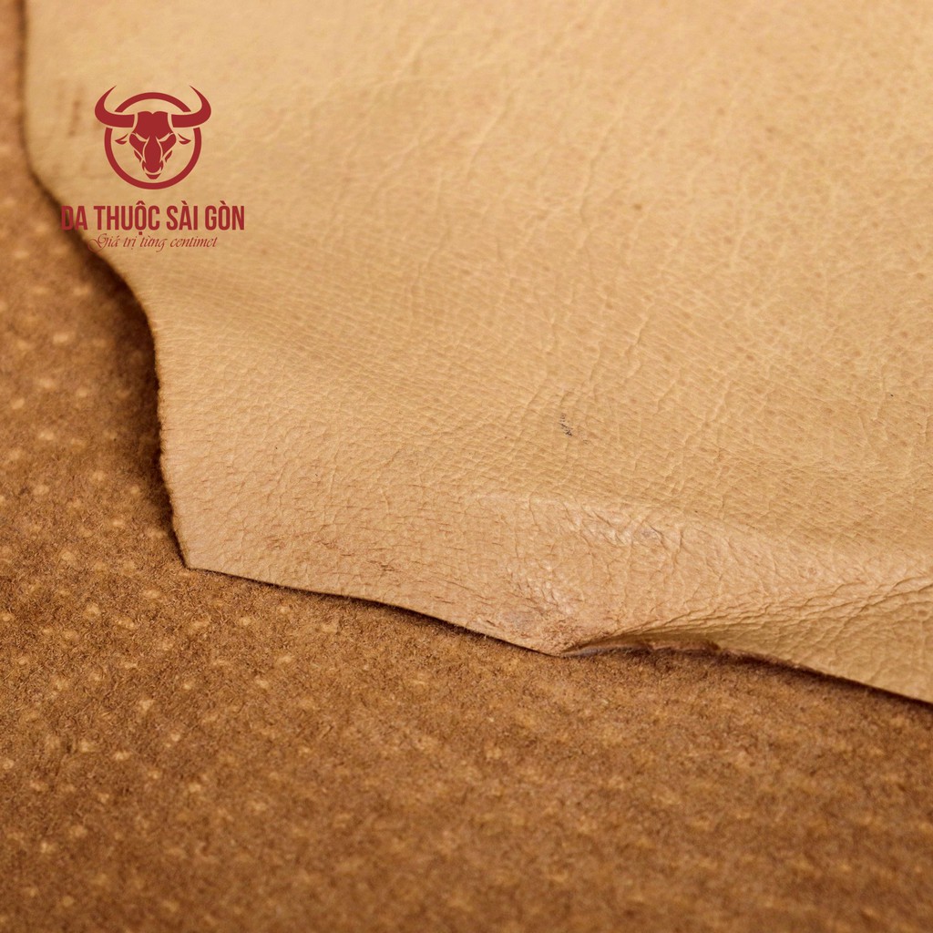 Da heo mặt cật màu vàng kem độ dày 0.6mm đến 0.8mm thương hiệu Da Thuộc Sài Gòn - Da thuộc nguyên con