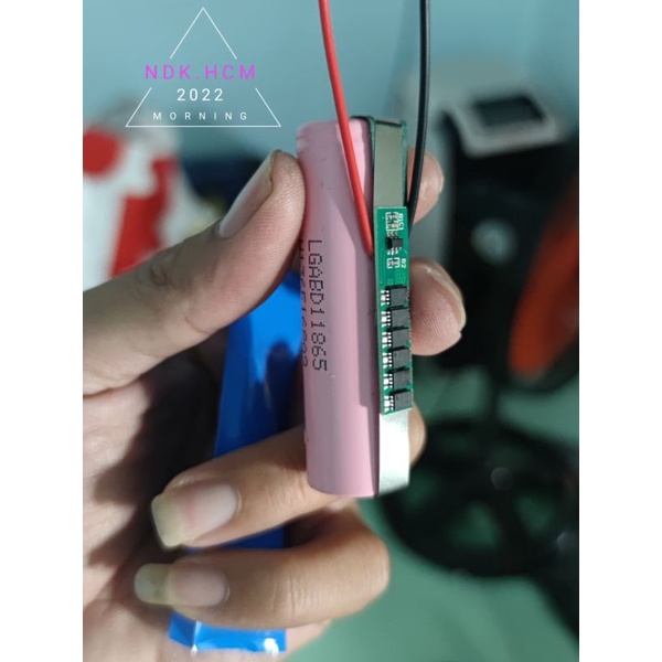 pin 18650 thay thế cho pin loa Bluetooth đèn pin quạt tích điện jack SM