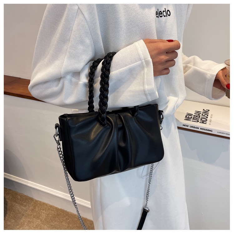 IELGYHigh-quality chain messenger bag large-capacity hand-held shoulder tote bag