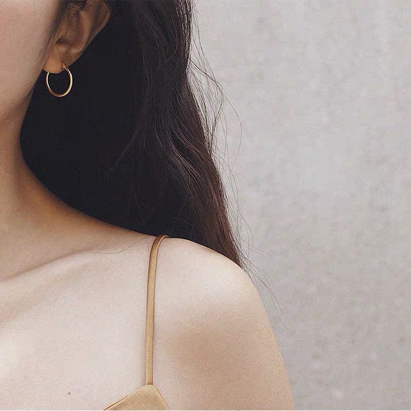 Bông tai tròn bằng kim loại thép titan bóng trơn phong cách Hàn Quốc chất lượng cao thời trang tối giản cổ điển cho nữ
