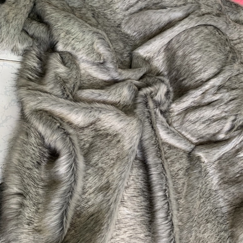 Thảm lông chụp ảnh - xám trắng phớt đen lông dài mới