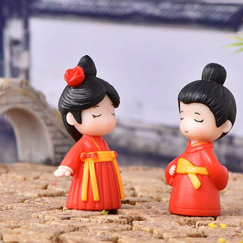 Mô Hình Cặp Đôi Mini Dùng Trang Trí Tiểu Cảnh / Làm Quà Valentine