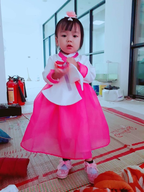 Bộ hanbok cho bé