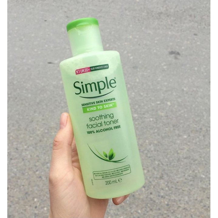 Nước Hoa Hồng Simple Smoothing Facial Toner_Cấp Ẩm Dịu Nhẹ Cho Da( 200ml) | BigBuy360 - bigbuy360.vn