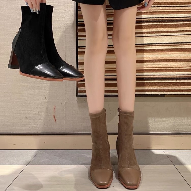 Boots da lộn cổ ngắn gót vuông cao 7cm có khoá kéo