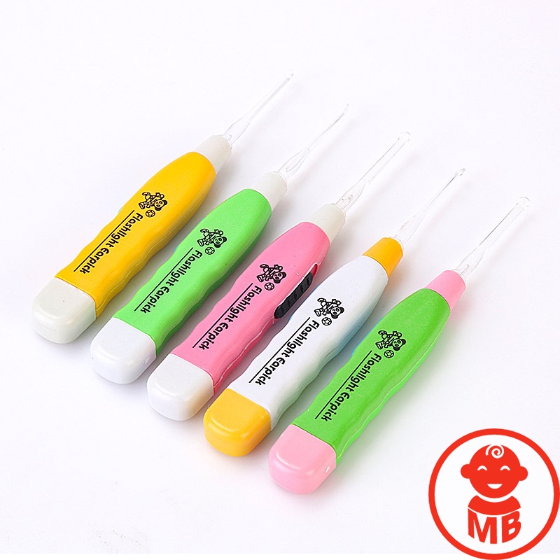 Đèn soi tai cho bé tiện lợi