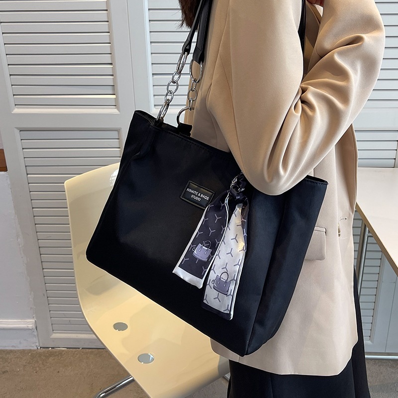 Túi Đeo Vai Bằng nylon Sức Chứa Lớn Thời Trang Cho Nữ