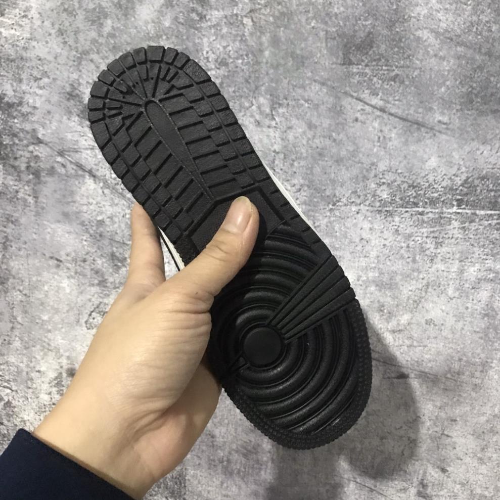Giày sneaker JORDAN 1 PANDA đen trắng thấp cổ Hot trend nam nữ, Giày thể thao JD1 đen trắng thấp dùng đi học,tập gym