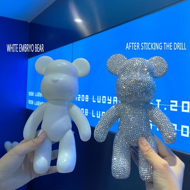 Gấu đính đá handmade Bearbrick size 20 cao cấp cho mọi lứa tuổi